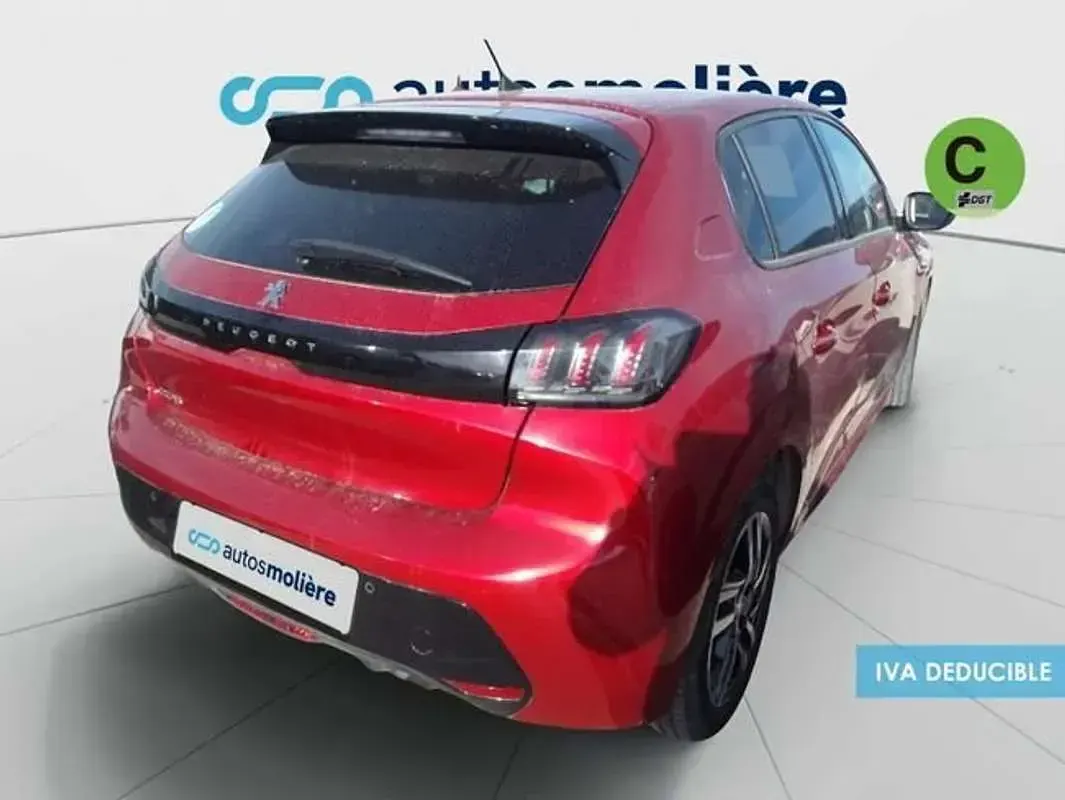 Usado Peugeot 208 Allure 102 CV (75 kW) 2023 Rojo Utilitario