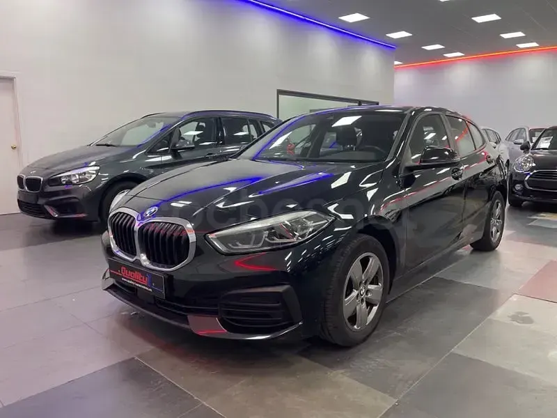 Usado BMW 116 116 CV (85 kW) 2020 Negro Utilitario