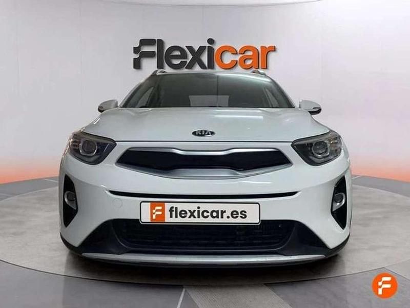 Usado Kia Stonic 120 CV (88 kW) 2018 Blanco SUV