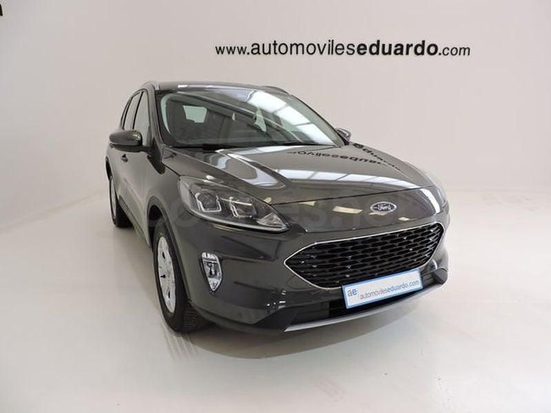 Usado Ford Kuga Trend 120 CV (88 kW) 2021 Gris / plata SUV