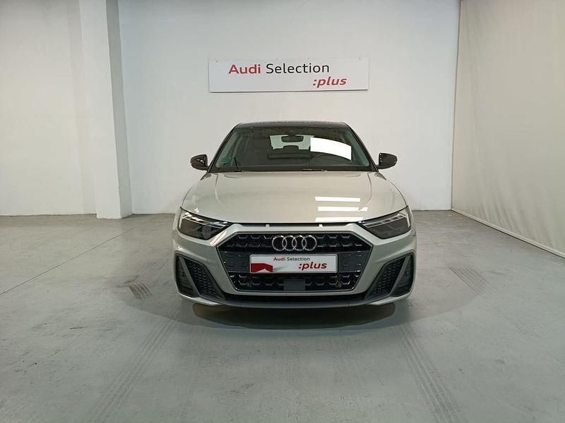 Usado Audi A1 116 CV (85 kW) 2025 Gris SUV