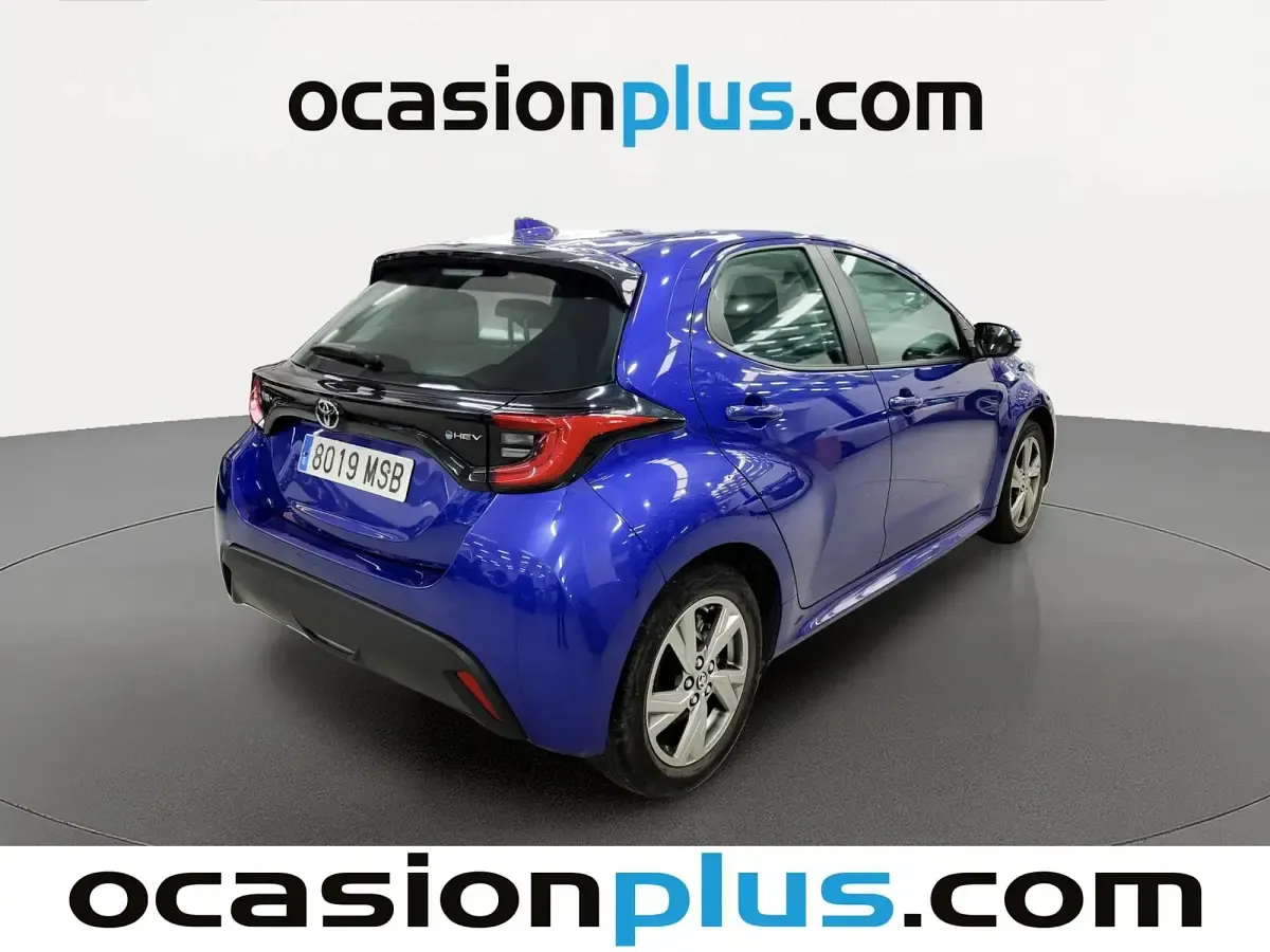Begagnad Toyota Yaris Active 116 HK (85 kW) 2024 Blå Halvkombi