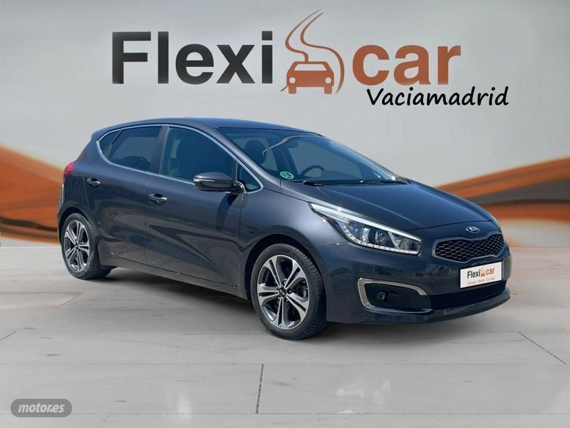 Usado Kia Ceed GT 136 CV (100 kW) 2017 Gris Utilitario