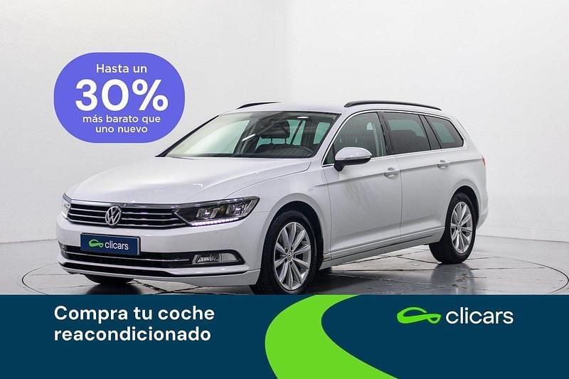 Usado VW Passat Exclusive 150 CV (110 kW) 2019 Blanco Familiar