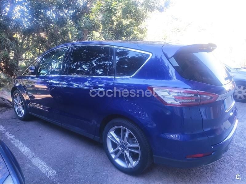 Usado Ford S-MAX Titanium 210 CV (154 kW) 2017 Azul Monovolumen