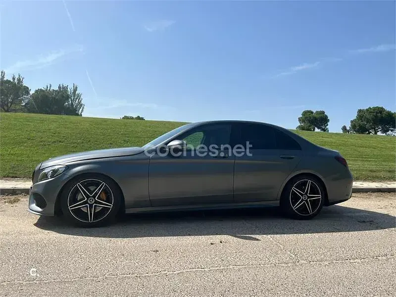Usado Mercedes C220 170 CV (125 kW) 2018 Gris / plata Berlina