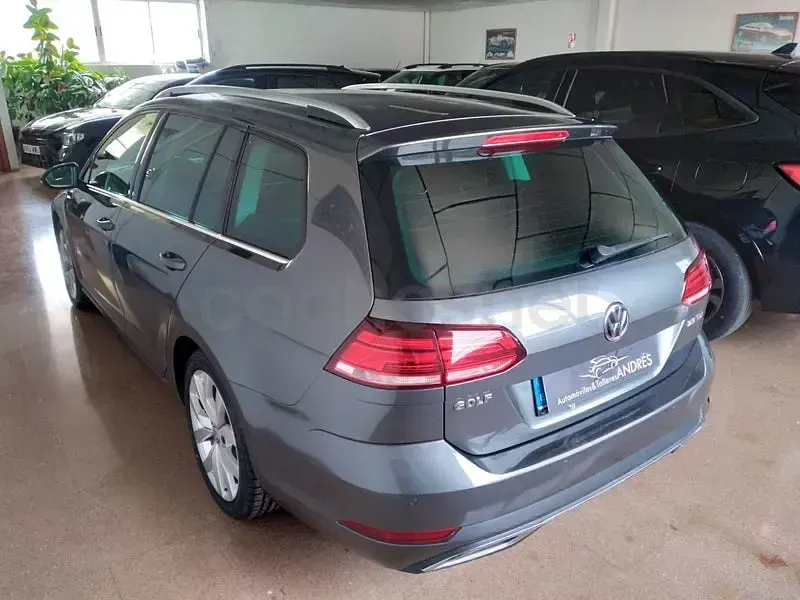 Usado VW Golf VII Sportline 150 CV (110 kW) 2017 Gris / plata Familiar