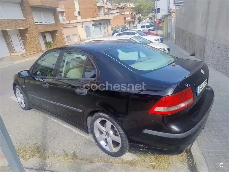 Usado Saab 9-3 Vector 150 CV (110 kW) 2004 Negro Berlina