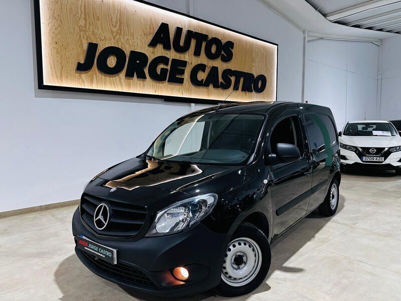 Negro Usado 2020 Mercedes Citan 109 Familiar | 11.800 € (Super precio) - Imagen 1/4