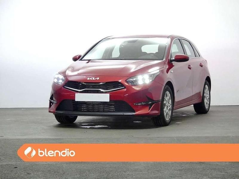 Rojo Usado 2023 Kia Ceed Utilitario | 18.800 € (Precio justo) - Imagen 1/4