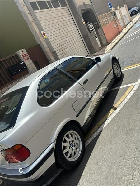 Usado BMW 316 102 CV (75 kW) 1999 Gris / plata Berlina