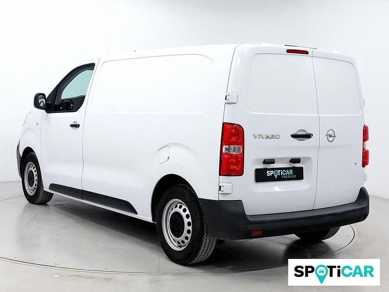 Usado Opel Vivaro 102 CV (75 kW) 2023 Blanco Monovolumen