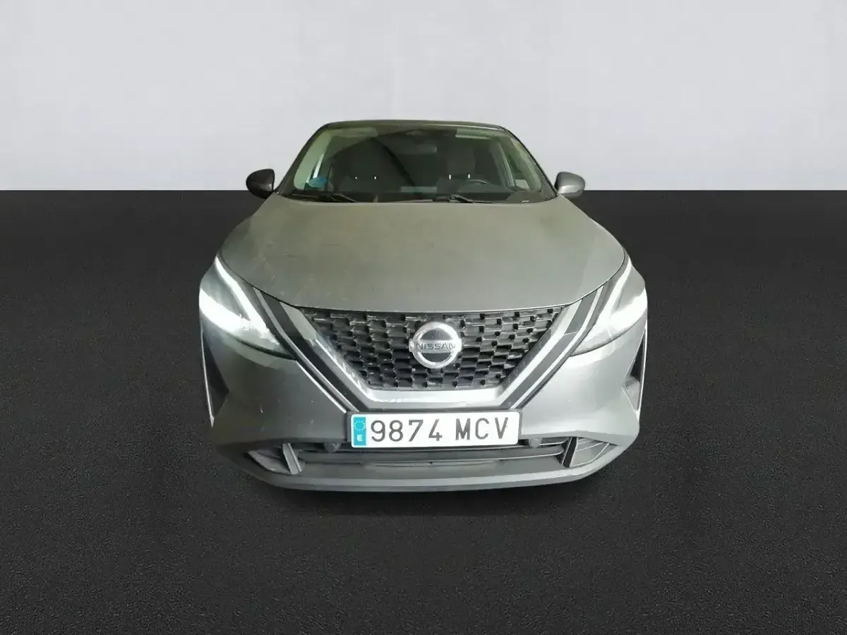 Usado Nissan Qashqai Acenta 158 CV (116 kW) 2022 Gris SUV