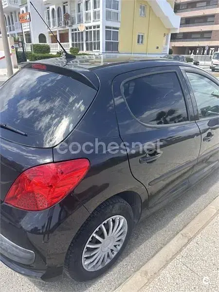 Begagnad Peugeot 207 75 HK (55 kW) 2008 Svart Kombi