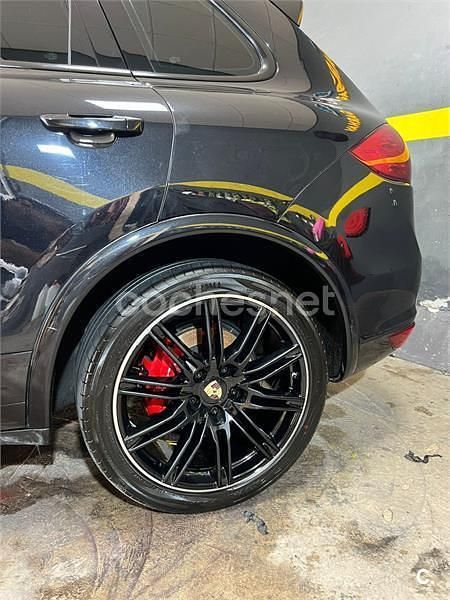 Usado Porsche Cayenne 240 CV (176 kW) 2011 Negro SUV