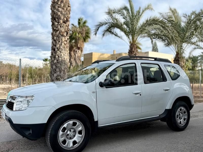 Usado Dacia Duster Lauréate 110 CV (80 kW) 2012 Blanco SUV