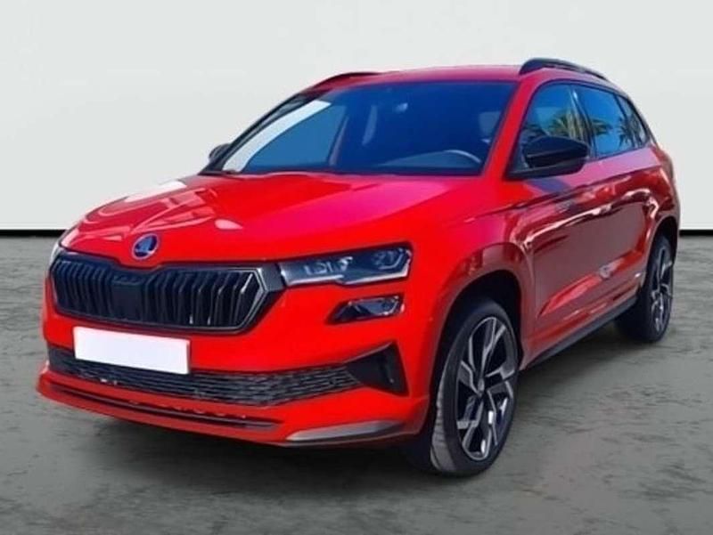 Rojo Usado 2025 Skoda Karoq SportLine SUV | 28.790 € (Precio justo) - Imagen 1/4