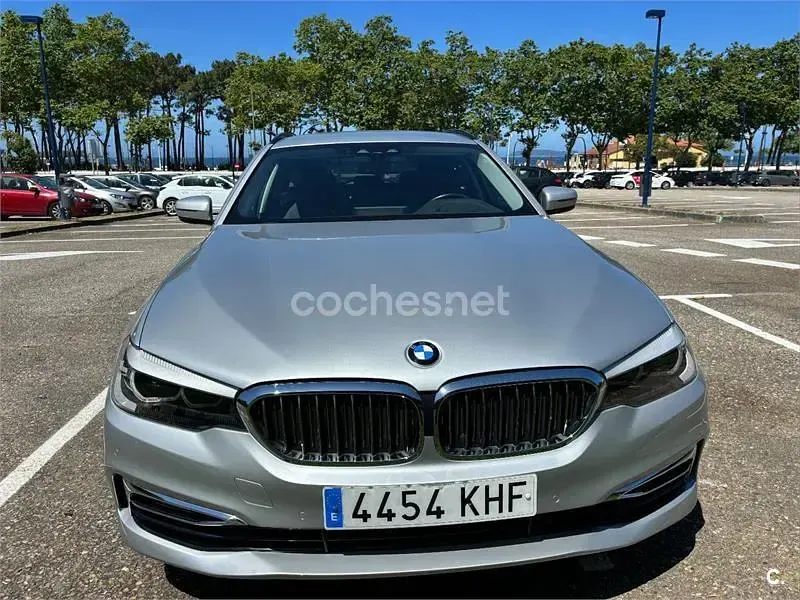 Usado BMW 520 Luxury Line 190 CV (139 kW) 2018 Gris / plata Familiar