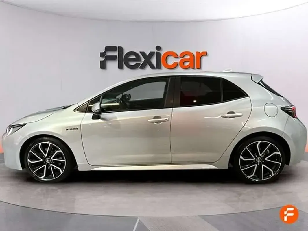 Usado Toyota Corolla Active 180 CV (132 kW) 2020 Gris Berlina
