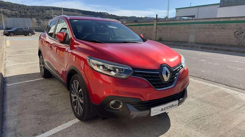 Usado Renault Kadjar Zen 132 CV (97 kW) 2018 Burdeos SUV