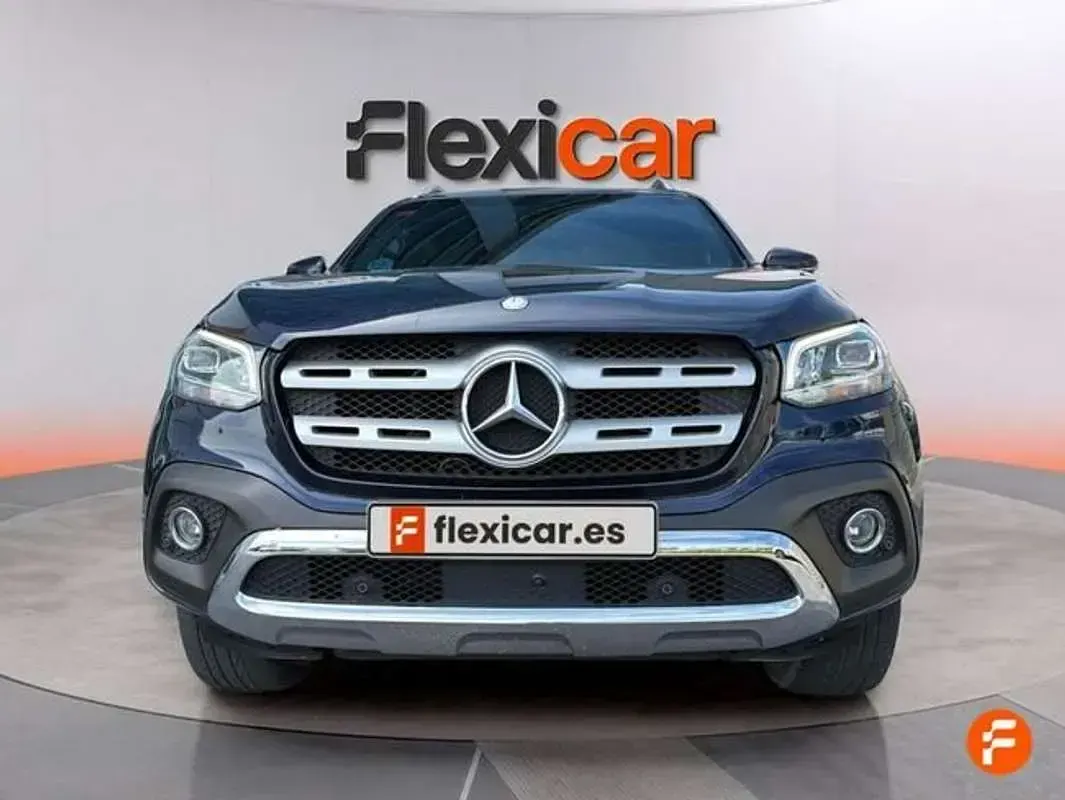 Usado Mercedes E250 190 CV (139 kW) 2020 Azul Van