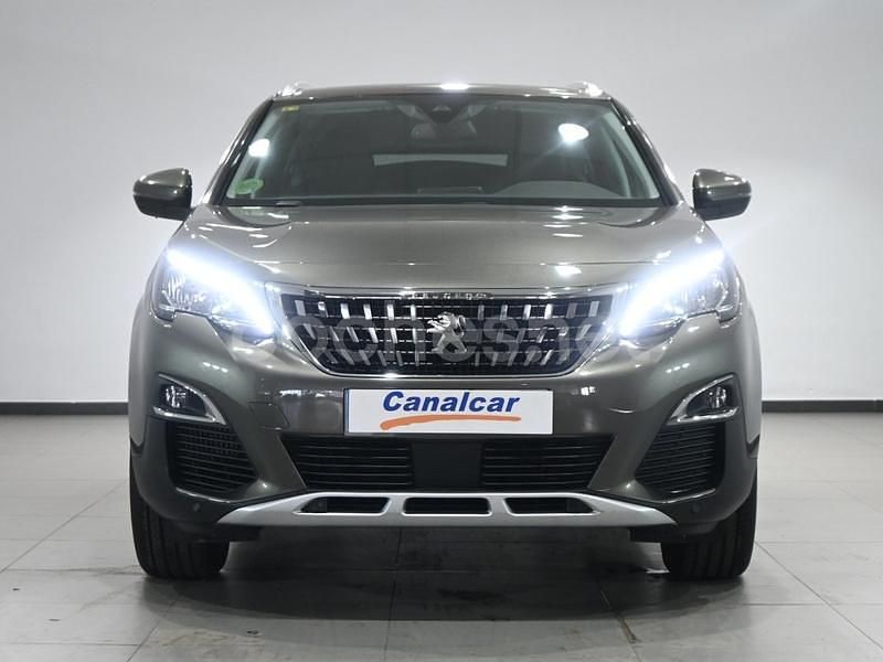 Usado Peugeot 5008 Allure 130 CV (95 kW) 2020 Gris Monovolumen