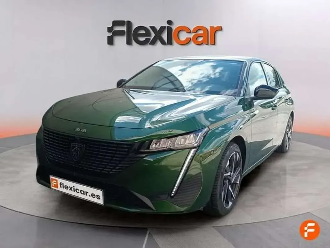 Usado Peugeot 308 Active 131 CV (96 kW) 2024 Verde Utilitario