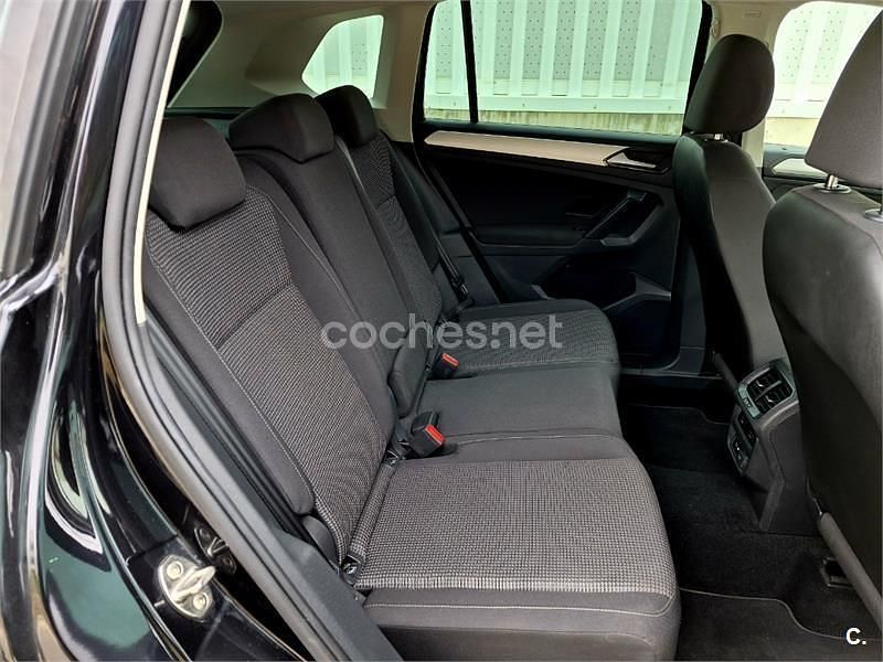 Usado VW Tiguan Edition 125 CV (91 kW) 2018 Negro SUV