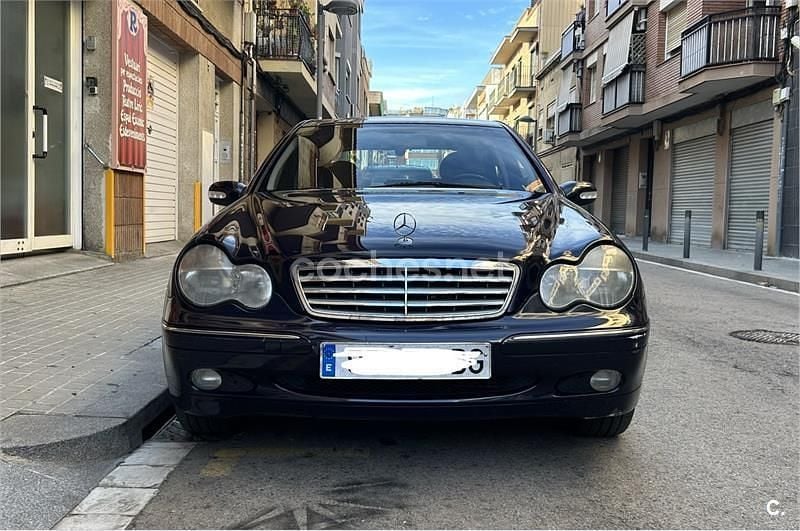 Usado Mercedes C320 Avantgarde 218 CV (160 kW) 2001 Azul Berlina