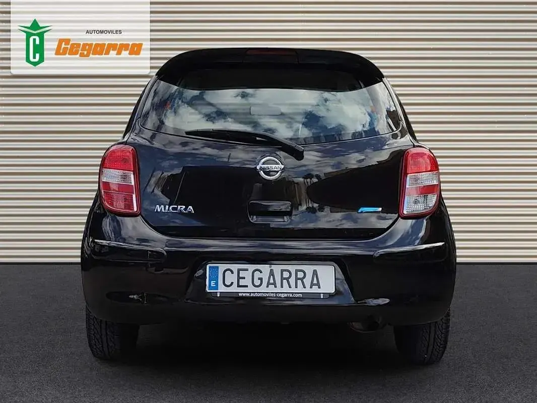 Usado Nissan Micra Acenta 98 CV (72 kW) 2012 Negro Utilitario