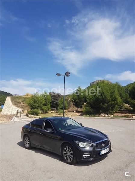 Usado Infiniti Q50 170 CV (125 kW) 2017 Negro Berlina