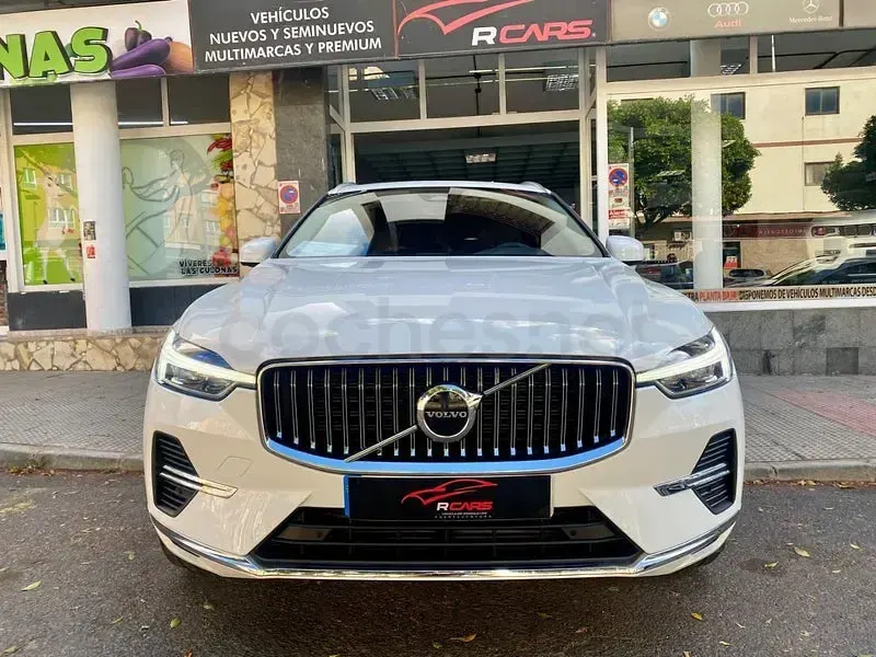 Usado Volvo XC60 Inscription 350 CV (257 kW) 2022 Blanco SUV