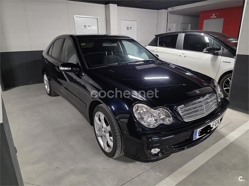 Usado Mercedes C180 Sport Edition 143 CV (105 kW) 2006 Azul Berlina