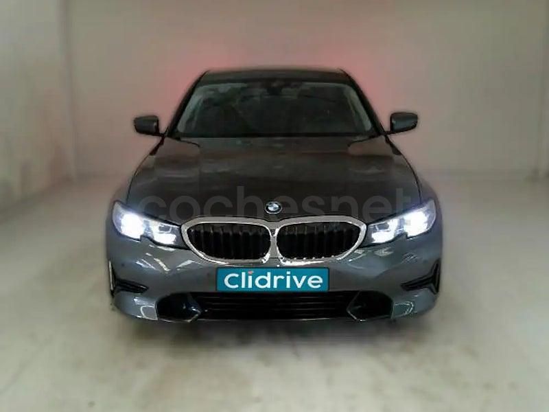 Usado BMW 320e 190 CV (139 kW) 2021 Gris / plata Berlina