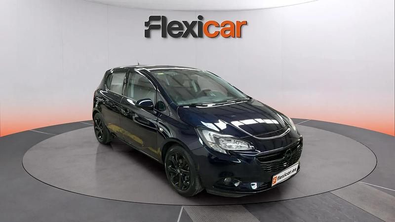 Usado Opel Corsa Expression 90 HP (66 kW) 2018 Preto Sedan