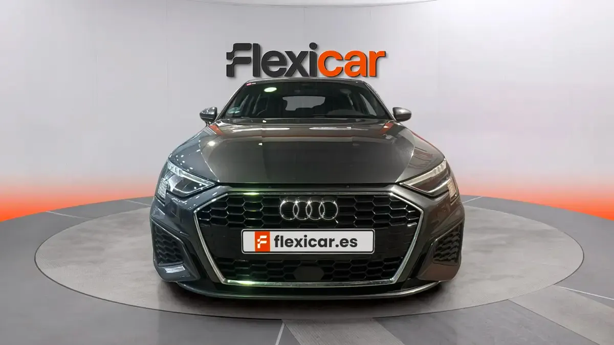 Usado Audi A3 Premium 116 CV (85 kW) 2024 Gris Berlina