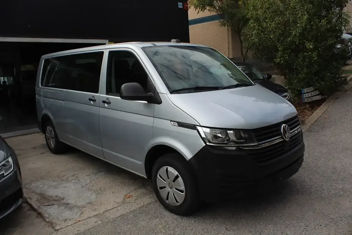 Usado VW Transporter 110 CV (80 kW) 2021 Gris Van