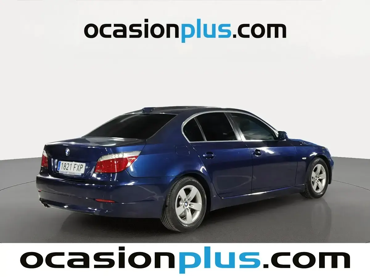 Usado BMW 523 190 CV (139 kW) 2007 Azul Berlina