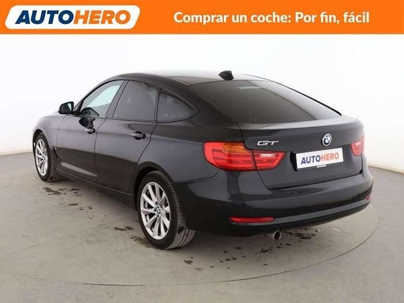 Usado BMW 318 Gran Turismo Sport Line 150 CV (110 kW) 2015 Negro Berlina
