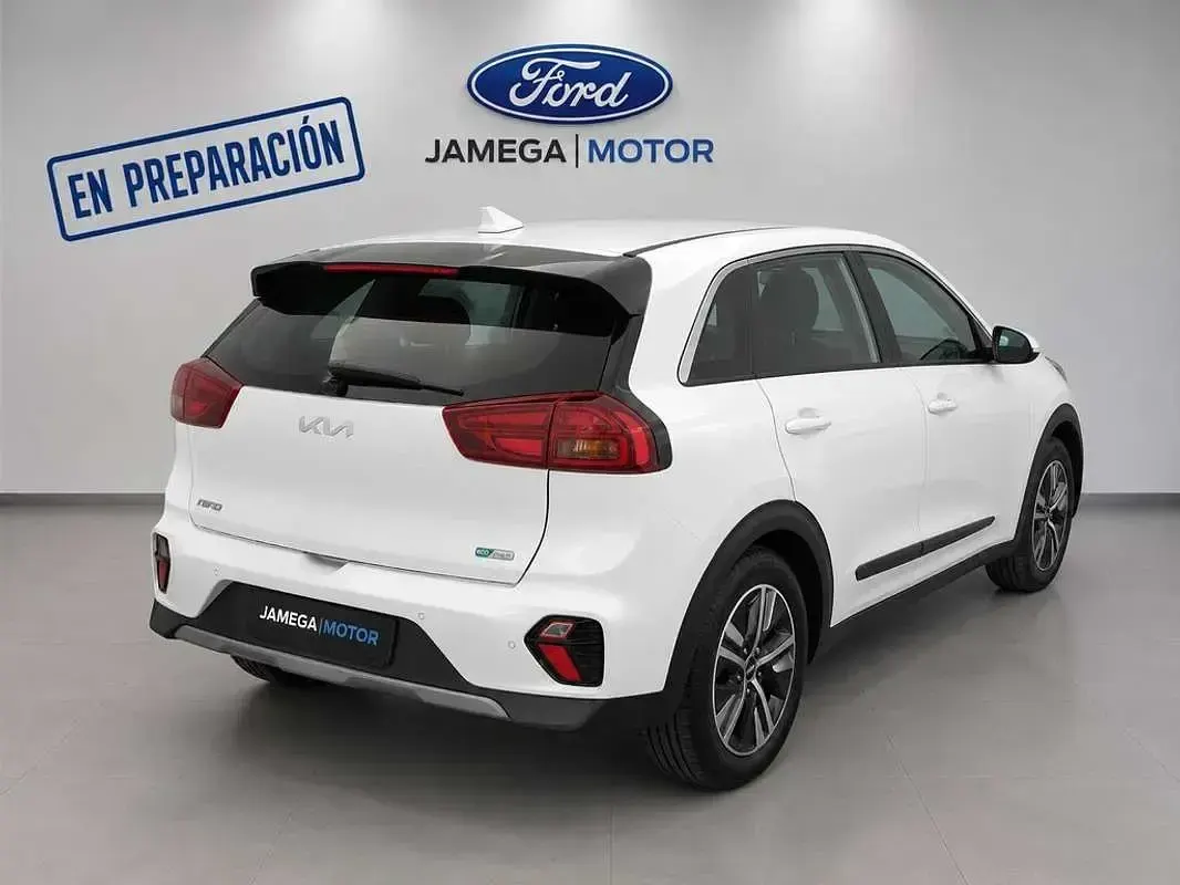 Usado Kia Niro Plus 141 CV (103 kW) 2022 Blanco SUV