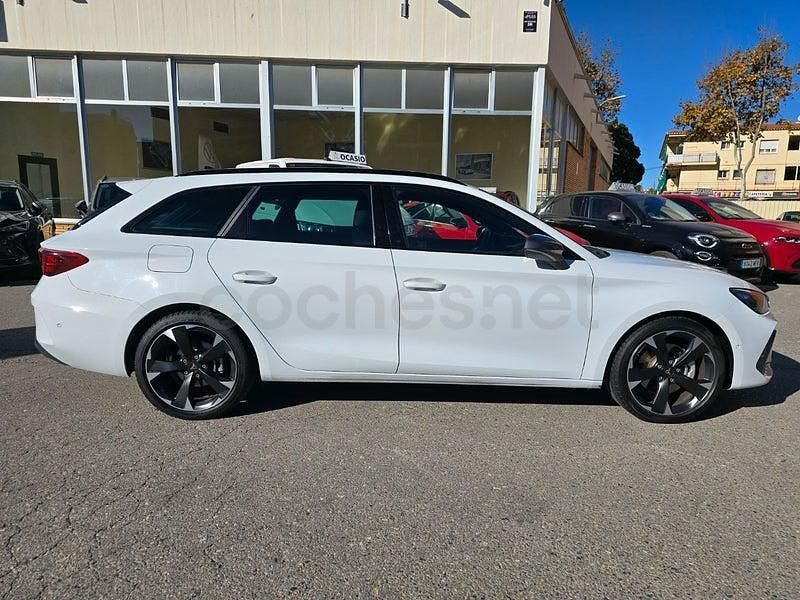 Usado Cupra Leon 204 CV (150 kW) 2025 Blanco Familiar