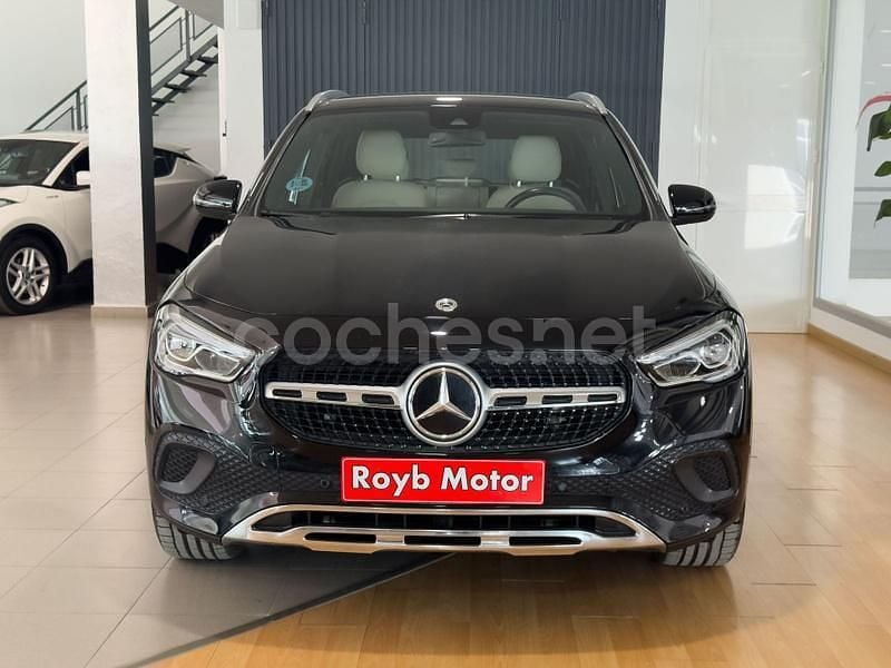 Usado Mercedes GLA180 136 CV (100 kW) 2021 Negro SUV