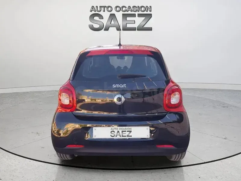 Usado Smart ForFour Prime 90 CV (66 kW) 2017 Negro Utilitario