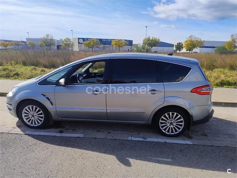 Usado Ford S-MAX Titanium 140 CV (102 kW) 2012 Gris / plata Monovolumen