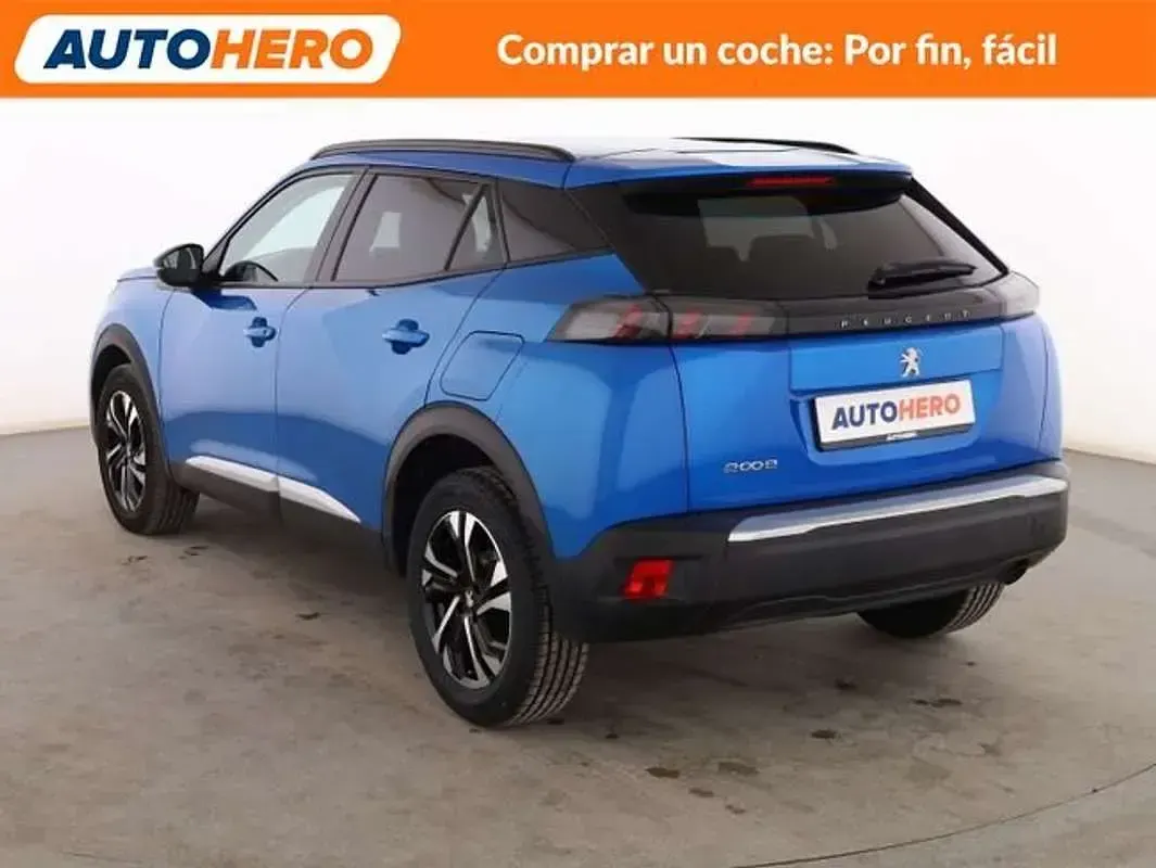 Usado Peugeot 2008 Allure 101 CV (74 kW) 2022 Azul SUV
