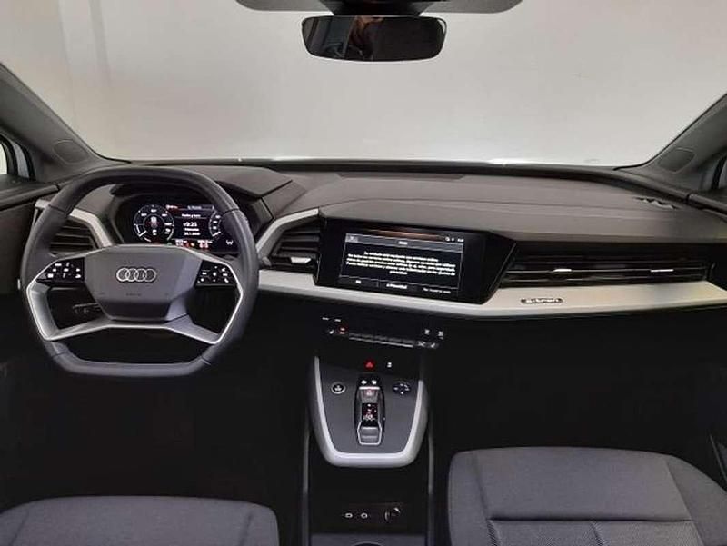 Usado Audi Q4 e-tron Sport 150 kW (204 CV) 2023 Blanco SUV