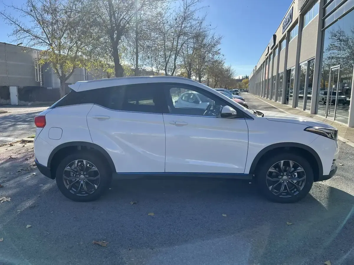 Usado Seres 3 119 kW (163 CV) 2024 Blanco SUV