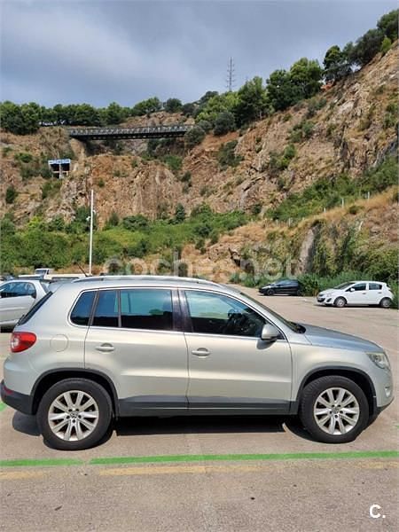 Usado VW Tiguan 140 CV (102 kW) 2008 Gris / plata SUV