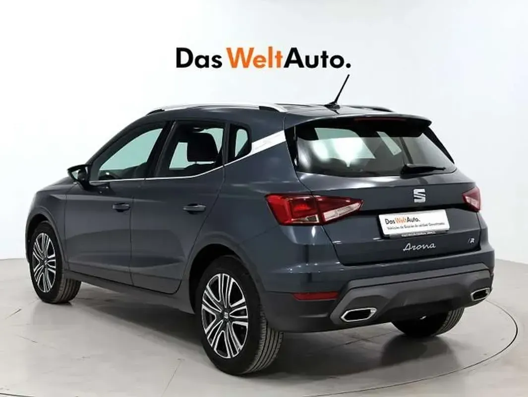 Usado Seat Arona FR 116 CV (85 kW) 2025 Gris SUV