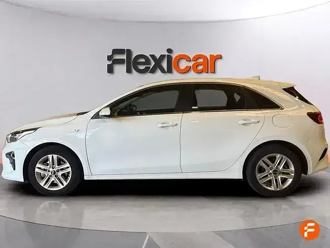 Usado Kia Ceed 100 CV (73 kW) 2020 Blanco Utilitario